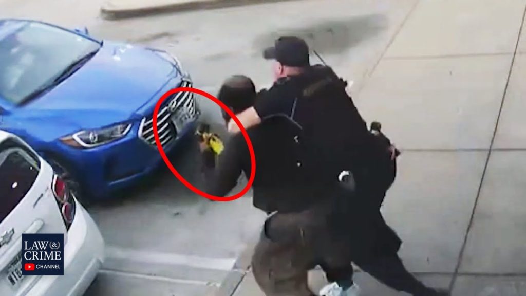 Houston Police Shoot Man After He Allegedly Stole His Taser, Assaulted Him